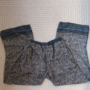 Umgee Light Green Textured Fabric